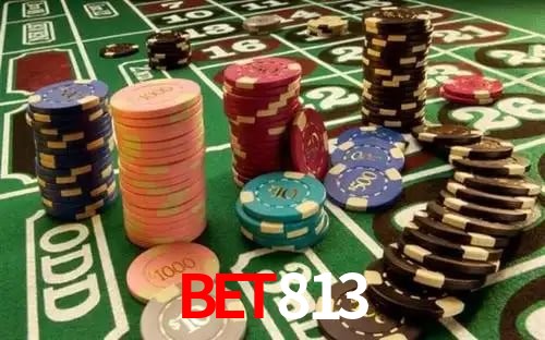 Comparação APP Mobile vs Versão Web bet813